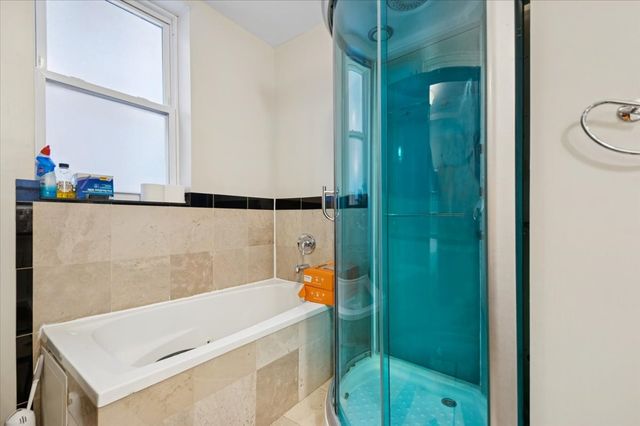 840 E 52nd Street 1E, Chicago, IL 60615