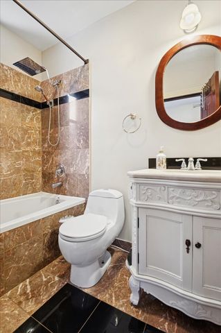 840 E 52nd Street 1E, Chicago, IL 60615