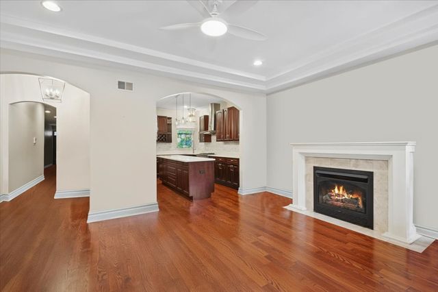 840 E 52nd Street 1E, Chicago, IL 60615