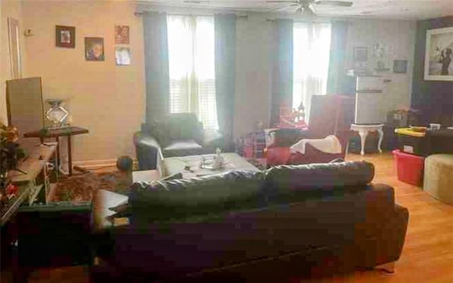 2608 Santa Barbara NW Drive, Atlanta, GA 30318