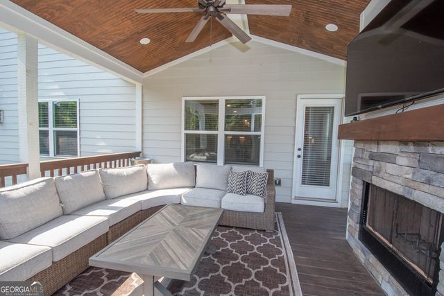 69 Ellabelle Court, Senoia, GA 30276