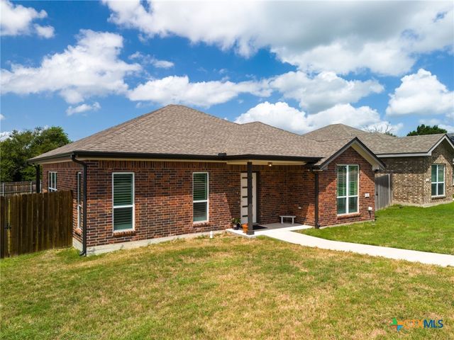 16 Samac Ln, Lampasas, TX 76550