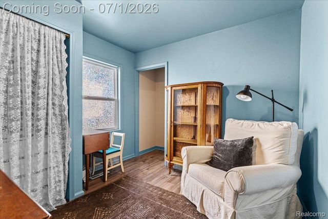 136 Mapledale Avenue, Hazel Park, MI 48030