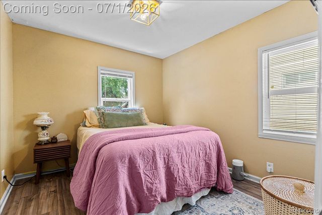 136 Mapledale Avenue, Hazel Park, MI 48030