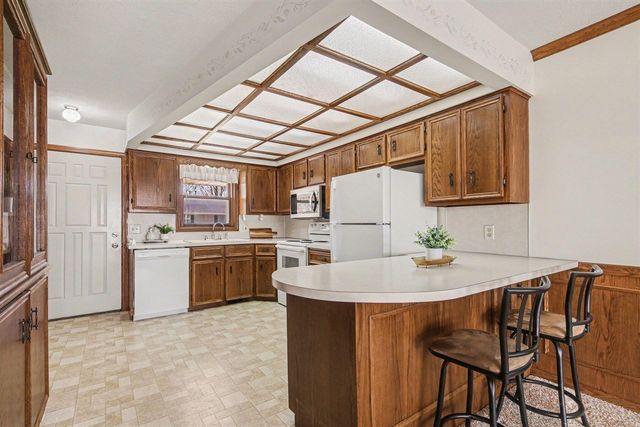 1853 Elizabeth Lane, Jenison, MI 49428