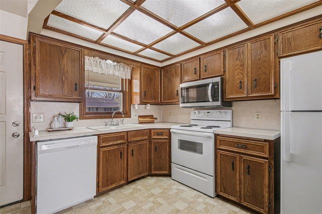 1853 Elizabeth Lane, Jenison, MI 49428