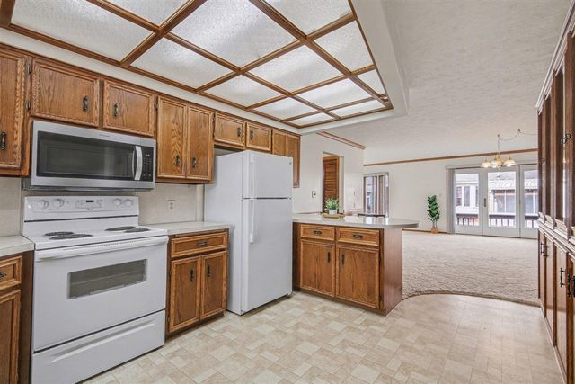 1853 Elizabeth Lane, Jenison, MI 49428