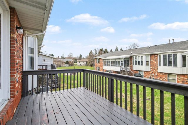 1853 Elizabeth Lane, Jenison, MI 49428