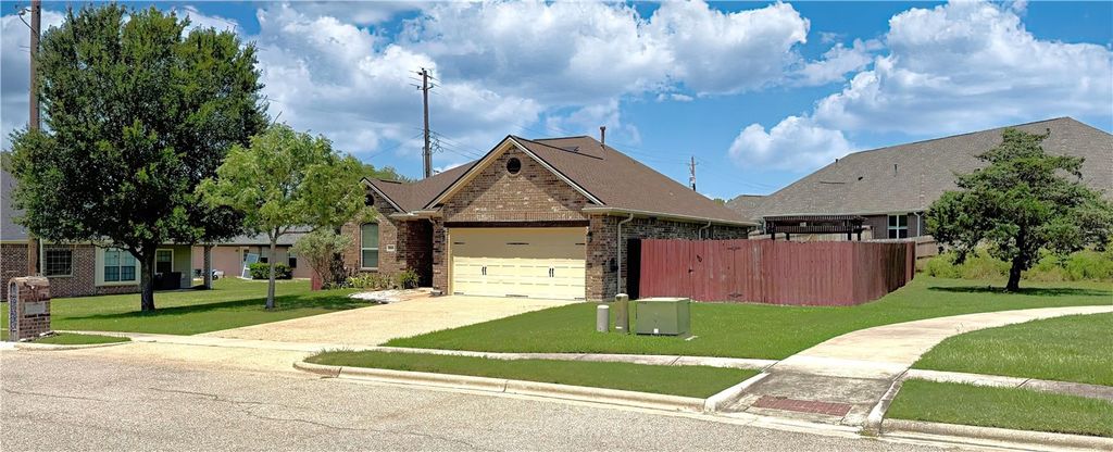 2105 Ella Lane, Bryan, TX 77802 — photo 2