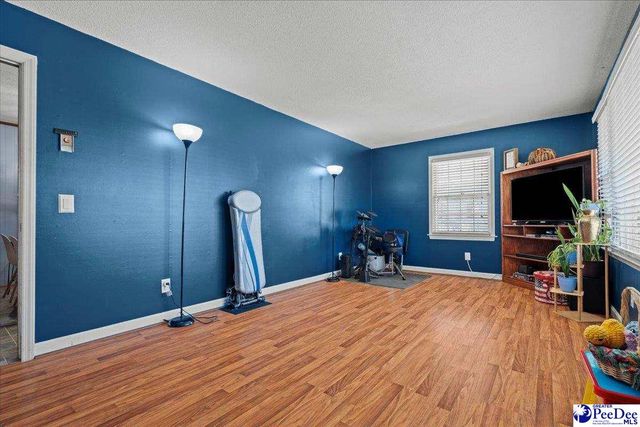 1442 E Siesta Dr, Florence, SC 29505