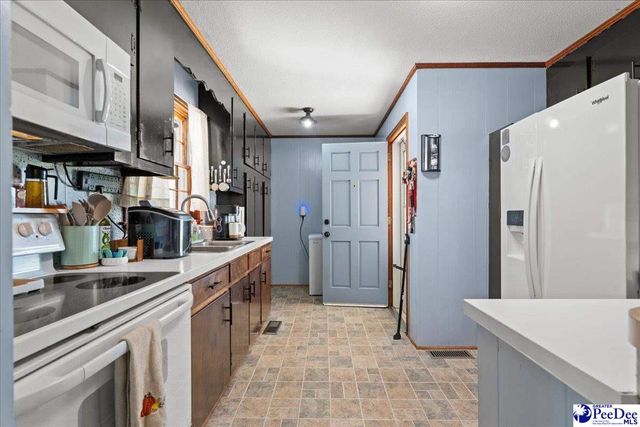 1442 E Siesta Dr, Florence, SC 29505