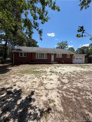 3325 Boone Trail, Fayetteville, NC 28306
