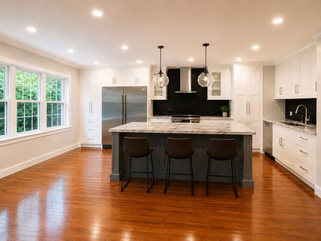 28 Bogle, Weston, MA 02493