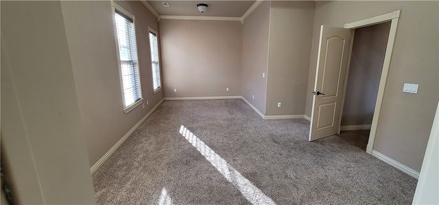 6423 Bridge Bay Drive, Rogers, AR 72758