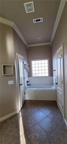 6423 Bridge Bay Drive, Rogers, AR 72758