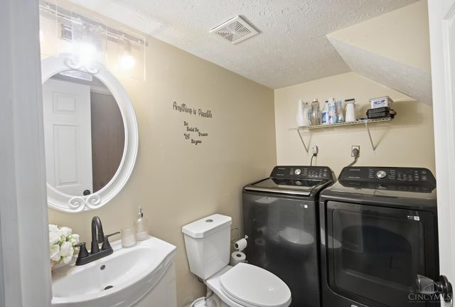 1810 waynebrook Drive, Middletown, OH 45044