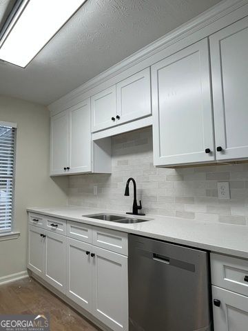 34 Canterbury Drive, Grantville, GA 30220