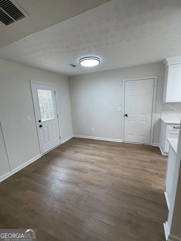 34 Canterbury Drive, Grantville, GA 30220