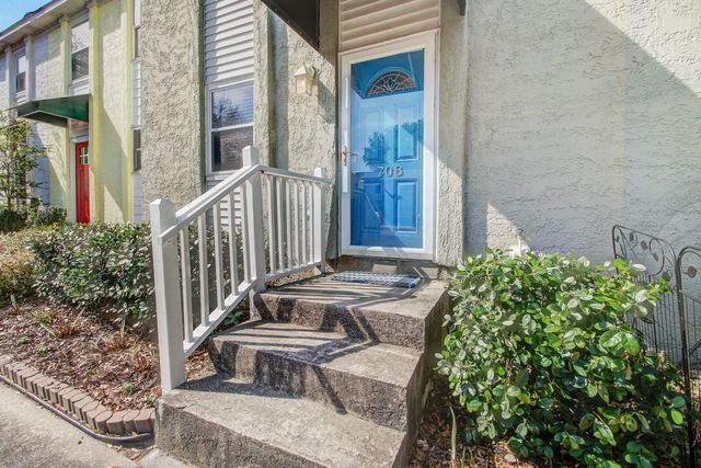 708 Davenport Drive, Mount Pleasant, SC 29464