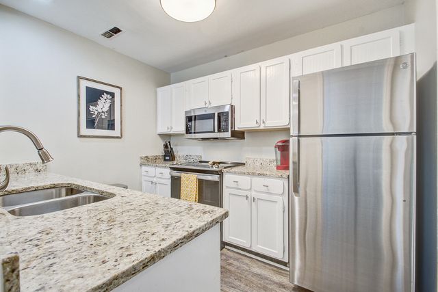 708 Davenport Drive, Mount Pleasant, SC 29464