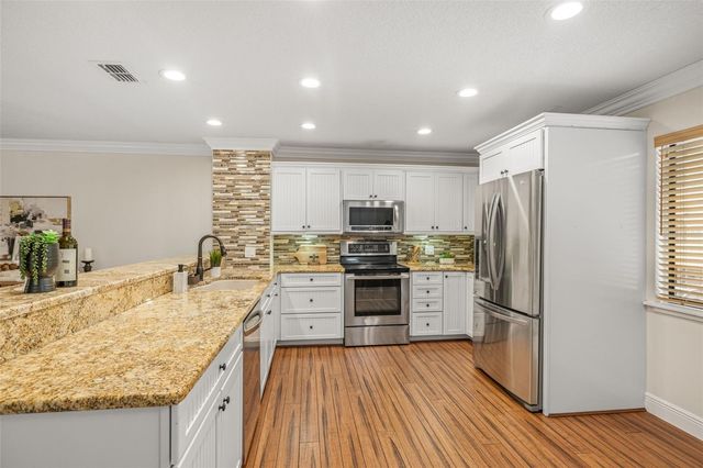 533 SANDY HOOK ROAD, Treasure Island, FL 33706