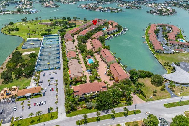 533 SANDY HOOK ROAD, Treasure Island, FL 33706