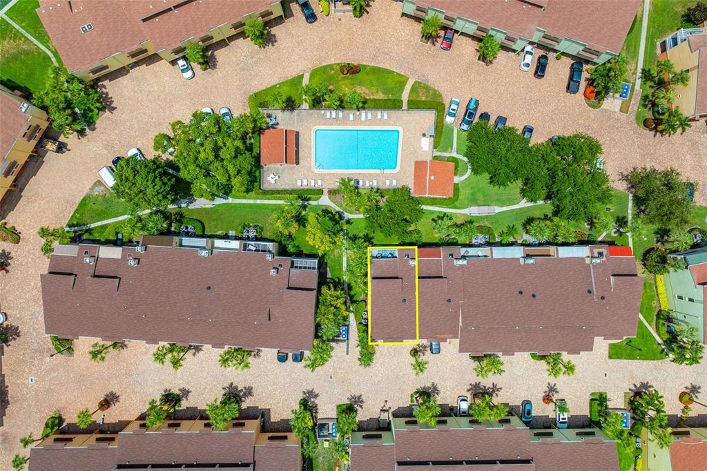 Image 38 of property listing at 533 SANDY HOOK ROAD, Treasure Island, FL 33706