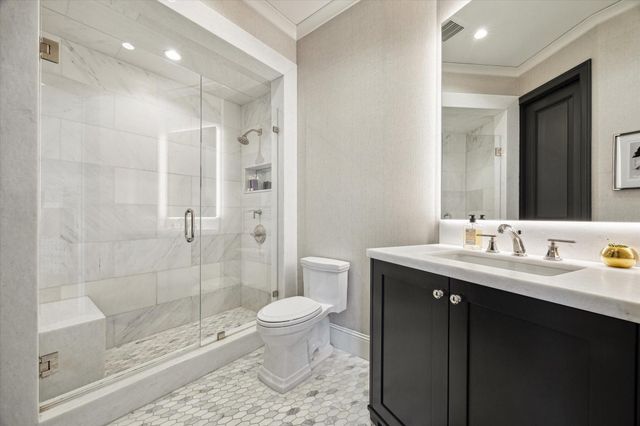 3 Remington Lane, Houston, TX 77005