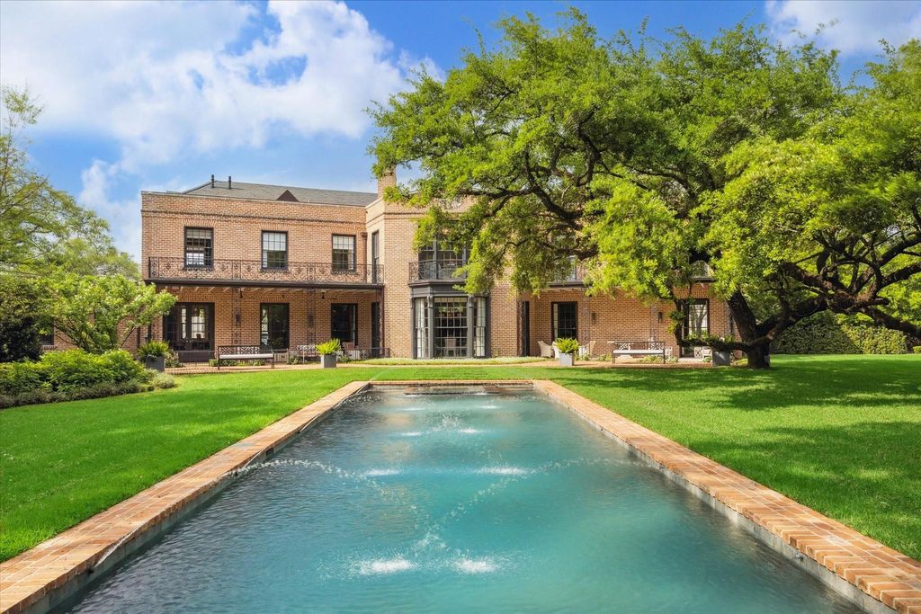 3 Remington Lane, Houston, TX 77005