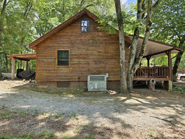 294 Lakeside Dr, Carthage, TN 37030