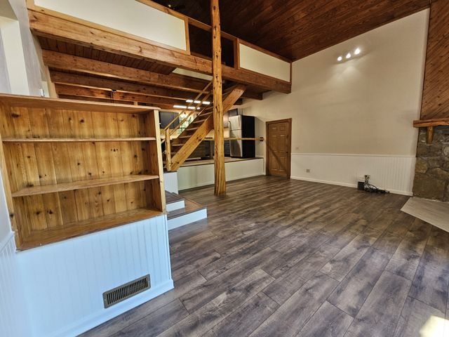 294 Lakeside Dr, Carthage, TN 37030