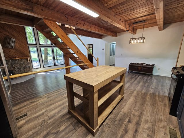 294 Lakeside Dr, Carthage, TN 37030