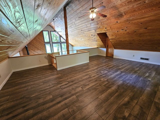 294 Lakeside Dr, Carthage, TN 37030