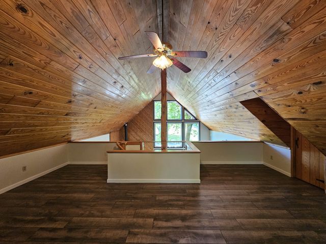 294 Lakeside Dr, Carthage, TN 37030