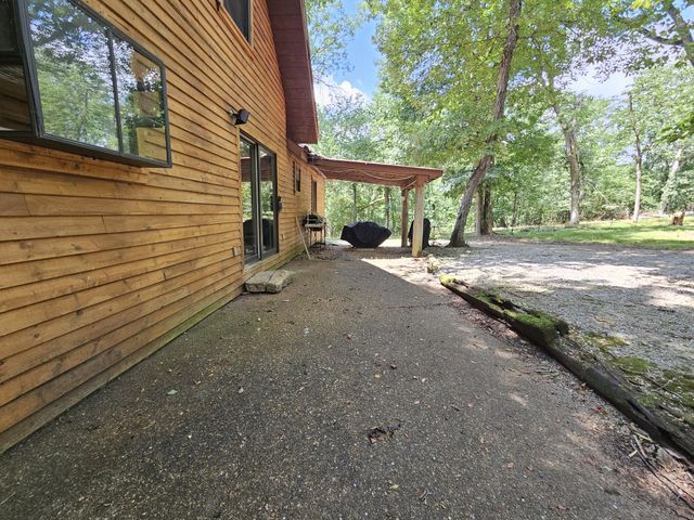 294 Lakeside Dr, Carthage, TN 37030