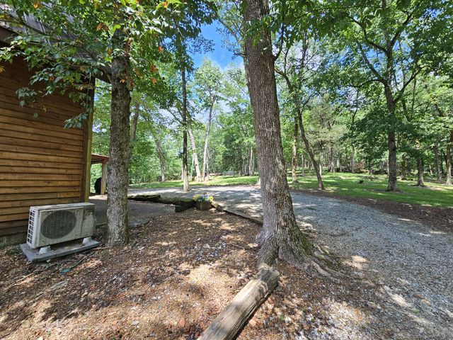 294 Lakeside Dr, Carthage, TN 37030