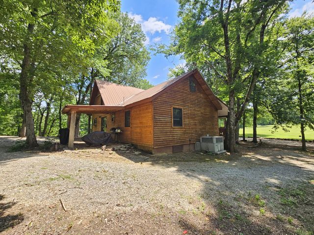 294 Lakeside Dr, Carthage, TN 37030