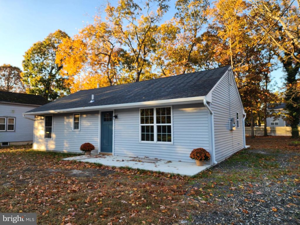 130 E CLEARVIEW AVE, Pine Hill, NJ 08021