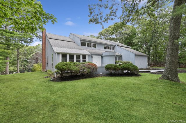 12 N Ridge Road, Setauket, NY 11733