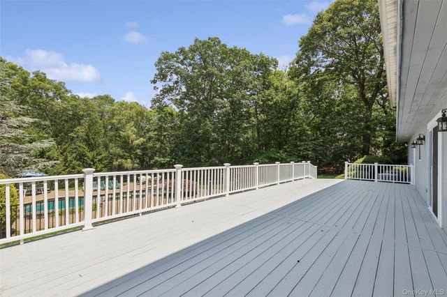 12 N Ridge Road, Setauket, NY 11733
