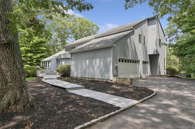 12 N Ridge Road, Setauket, NY 11733