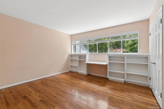 12 N Ridge Road, Setauket, NY 11733