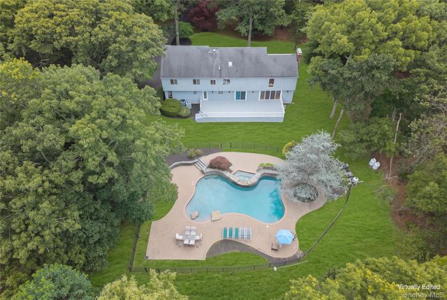 12 N Ridge Road, Setauket, NY 11733