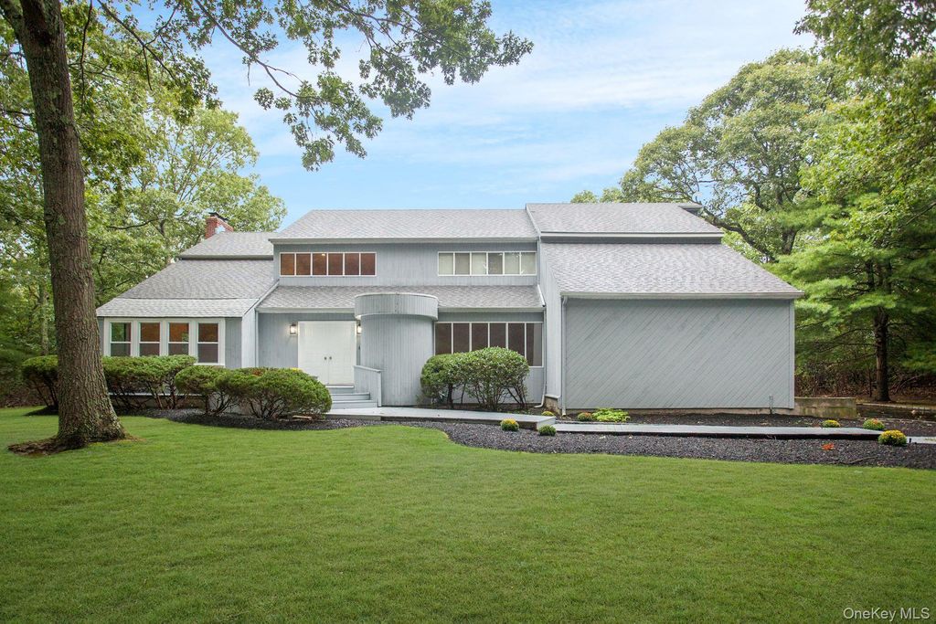 12 N Ridge Road, Setauket, NY 11733