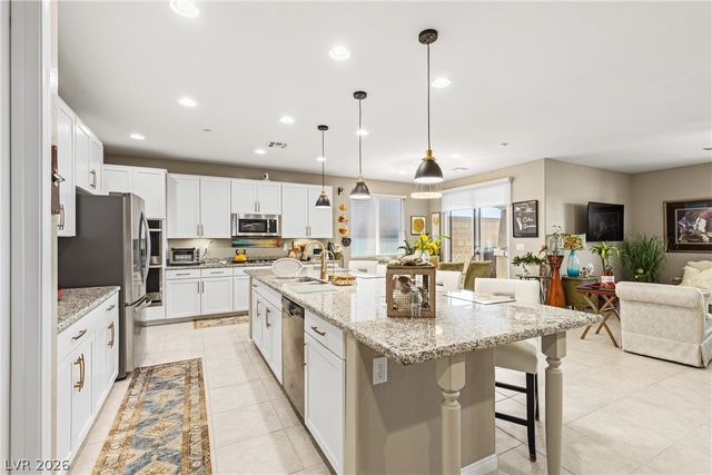 348 Cadence Vista Drive, Henderson, NV 89011
