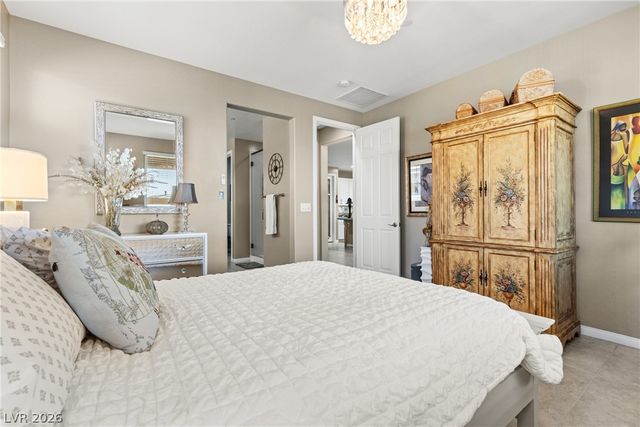 348 Cadence Vista Drive, Henderson, NV 89011