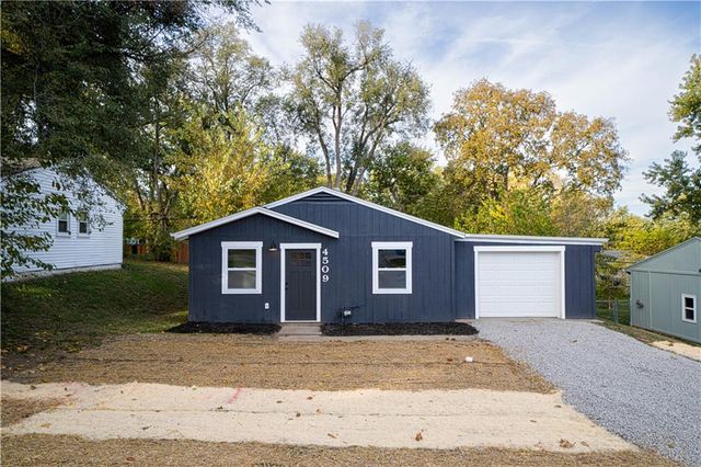 4509 Cheyenne Road, St Joseph, MO 64503