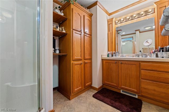 42580 Buckeye Road, Lisbon, OH 44432