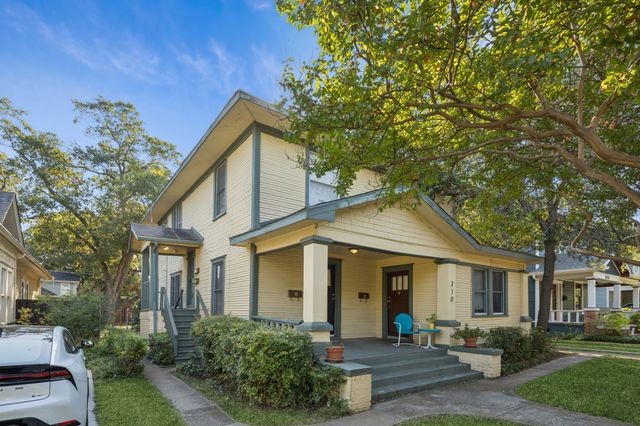 210 S Rosemont Avenue, Dallas, TX 75208