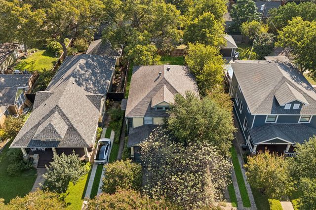 210 S Rosemont Avenue, Dallas, TX 75208